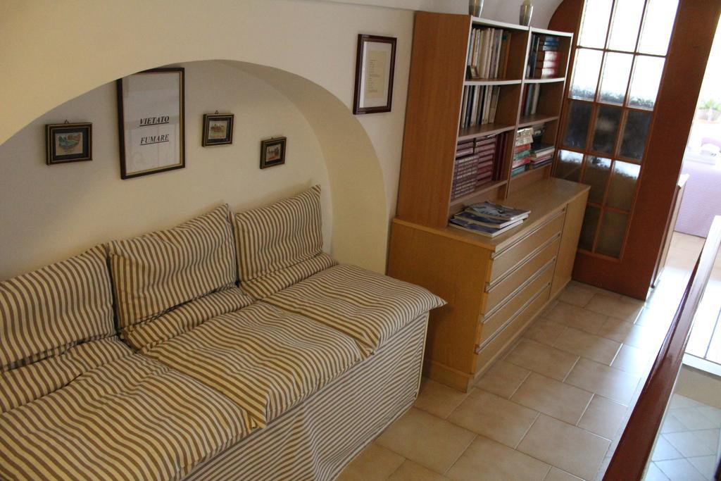 Acomodação com café da manhã  Villa Apollo B&B 2*
